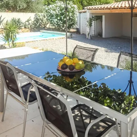 Stunning In Daude With Wifi Holiday home *