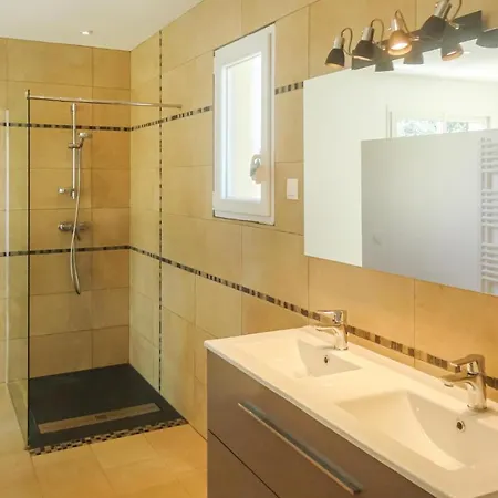 Stunning In Daude With Wifi Holiday home